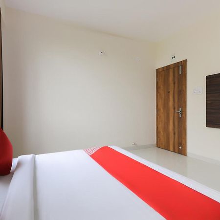 Hotel O La Flora Indore Zewnętrze zdjęcie