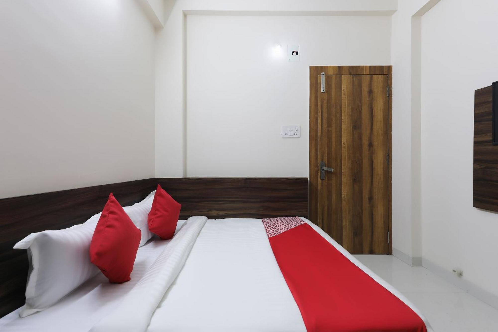 Hotel O La Flora Indore Zewnętrze zdjęcie