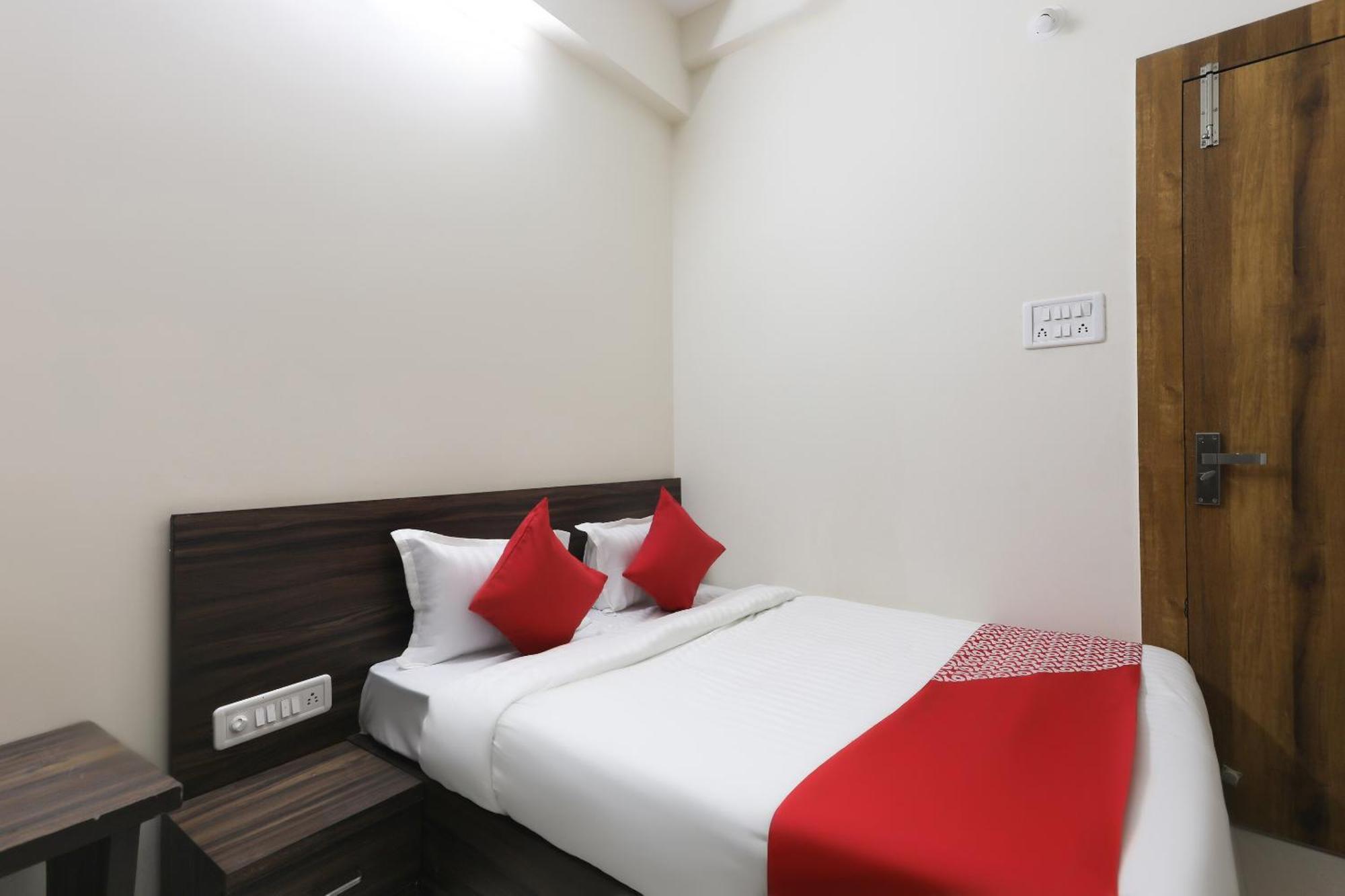 Hotel O La Flora Indore Zewnętrze zdjęcie