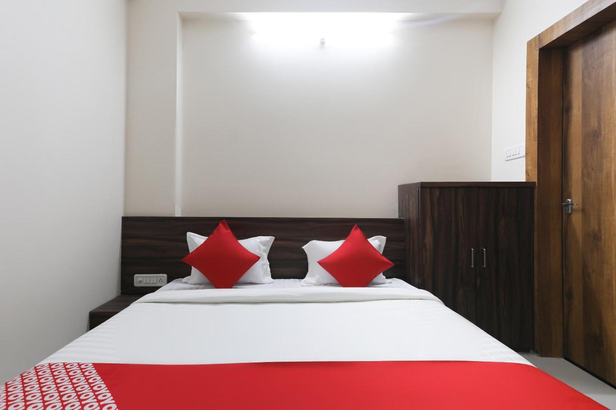 Hotel O La Flora Indore Zewnętrze zdjęcie